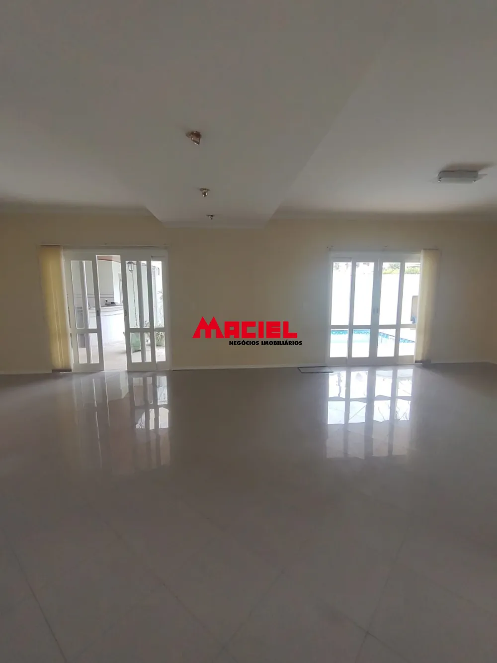 Alugar Casa / Condom&iacute;nio em S&atilde;o Jos&eacute; dos Campos R$ 8.000,00 - Foto 36