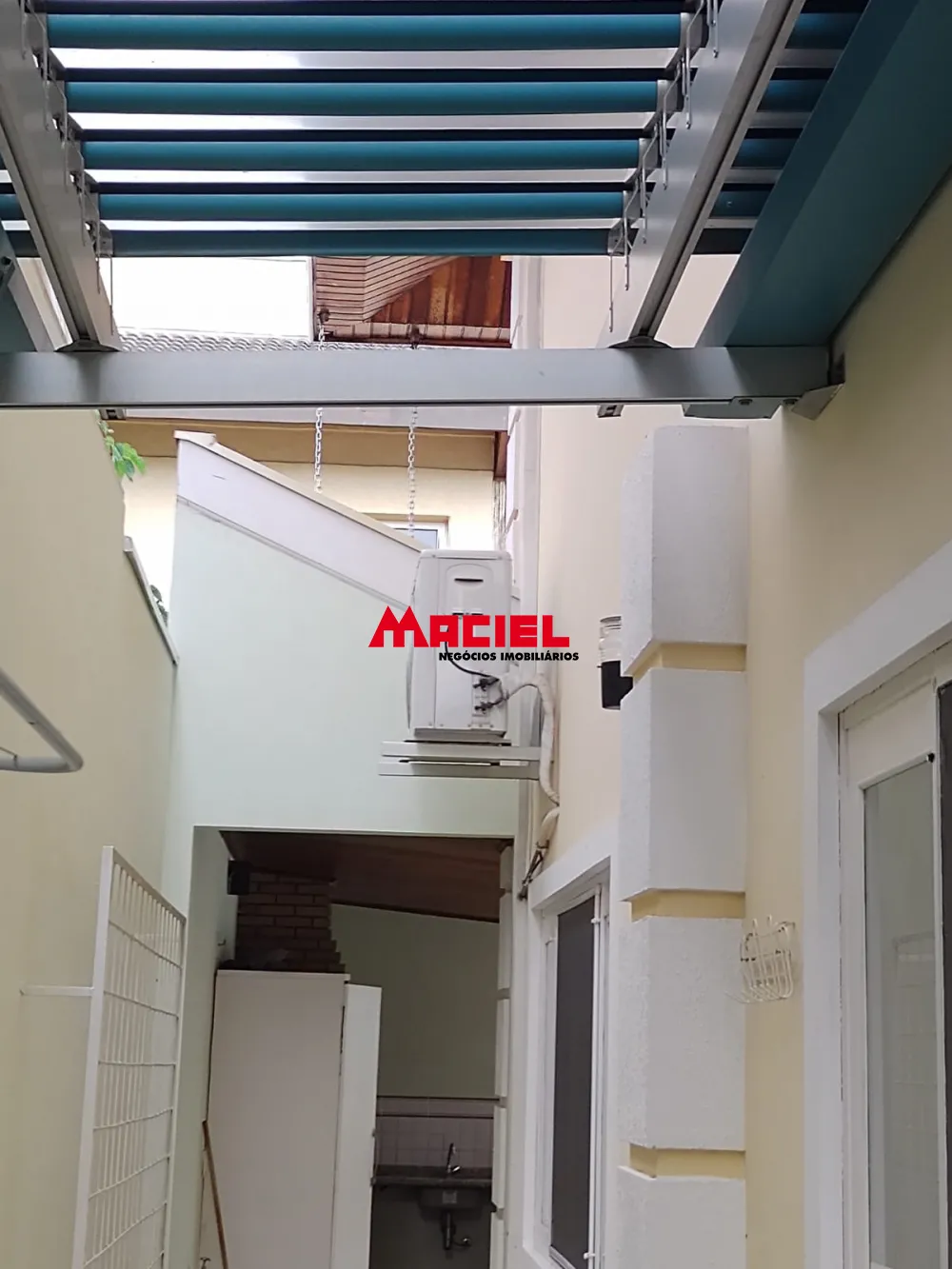 Alugar Casa / Condom&iacute;nio em S&atilde;o Jos&eacute; dos Campos R$ 8.000,00 - Foto 37