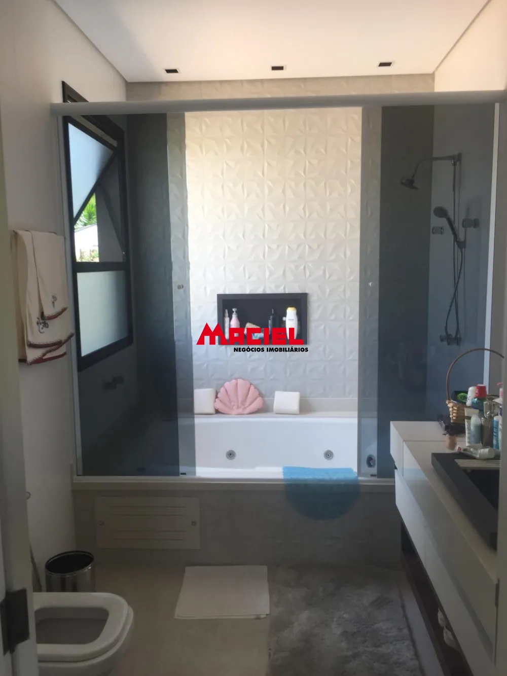 Alugar Casa / Condom&iacute;nio em S&atilde;o Jos&eacute; dos Campos R$ 15.000,00 - Foto 21