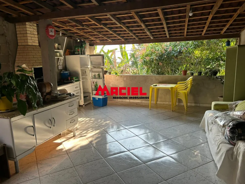 Comprar Casa / Padr&atilde;o em S&atilde;o Jos&eacute; dos Campos R$ 420.000,00 - Foto 4
