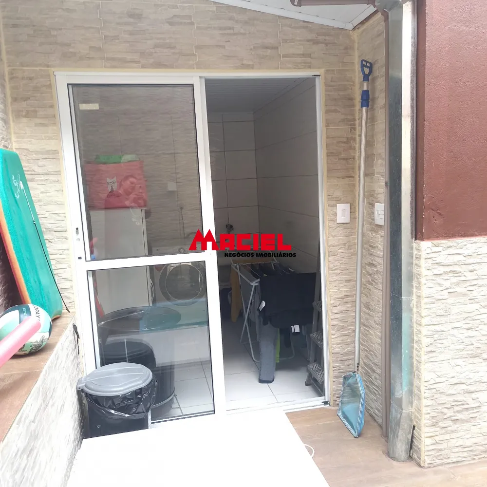 Comprar Casa / Padr&atilde;o em S&atilde;o Jos&eacute; dos Campos R$ 900.000,00 - Foto 3