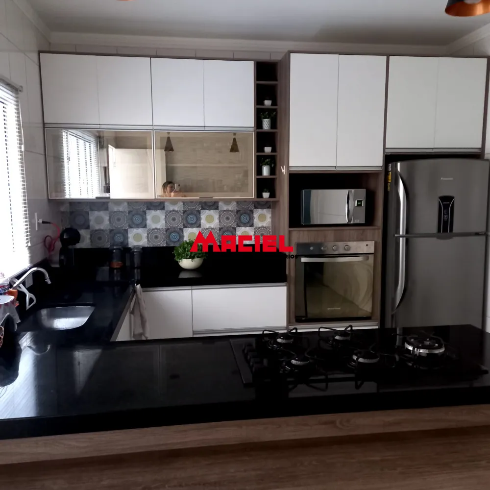 Comprar Casa / Padr&atilde;o em S&atilde;o Jos&eacute; dos Campos R$ 900.000,00 - Foto 4