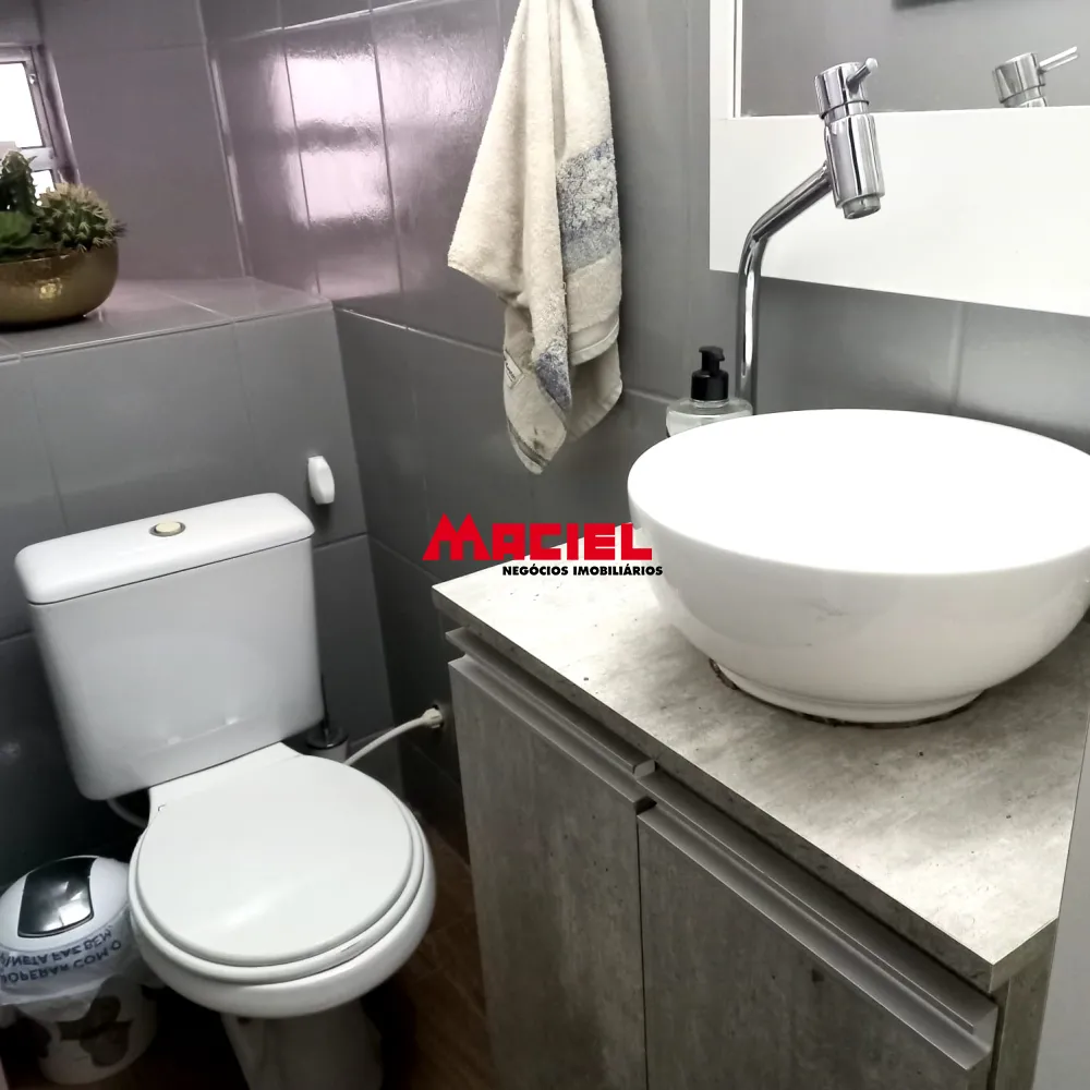 Comprar Casa / Padr&atilde;o em S&atilde;o Jos&eacute; dos Campos R$ 900.000,00 - Foto 5