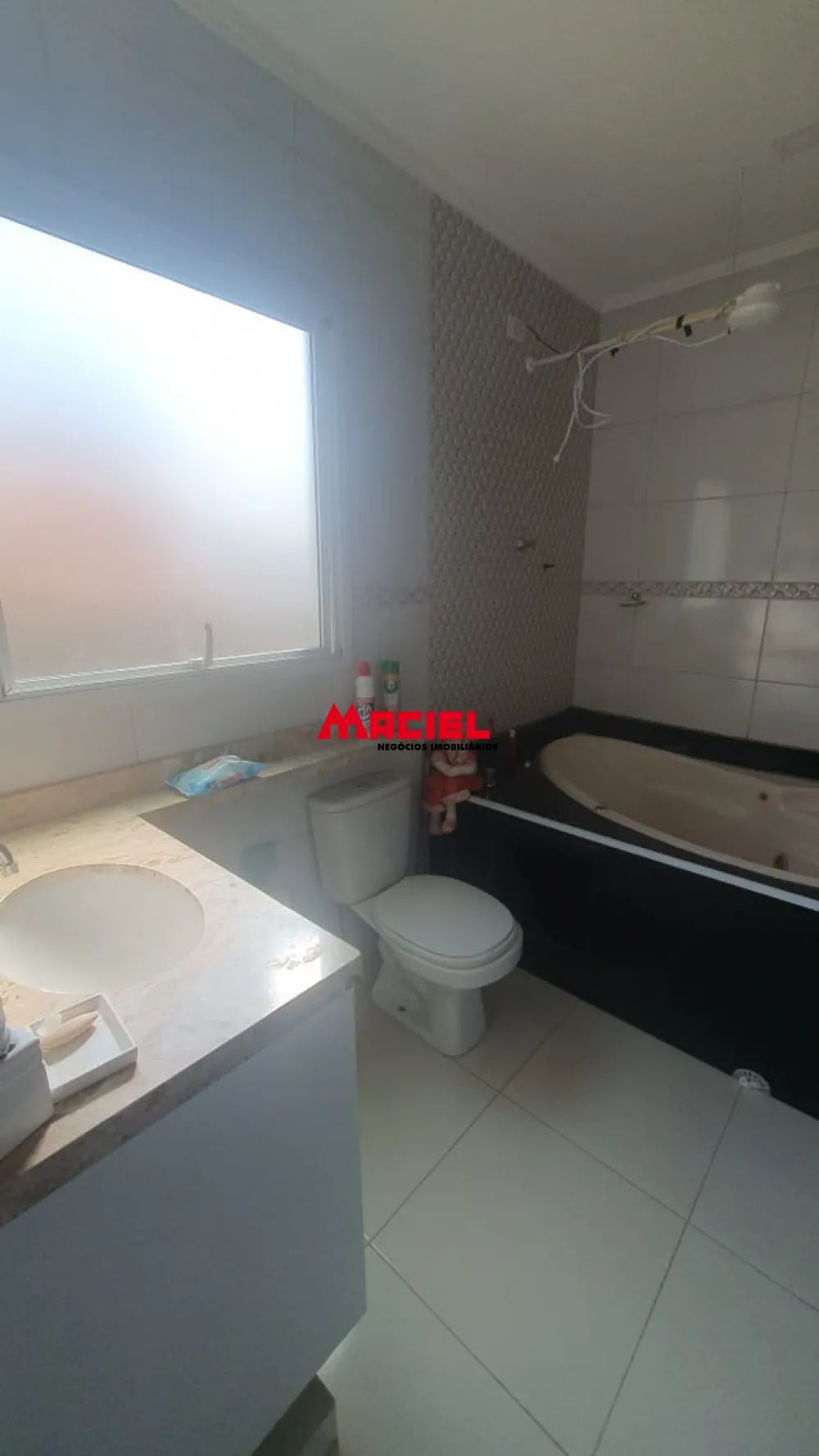 Comprar Casa / Sobrado em S&atilde;o Jos&eacute; dos Campos R$ 650.000,00 - Foto 3