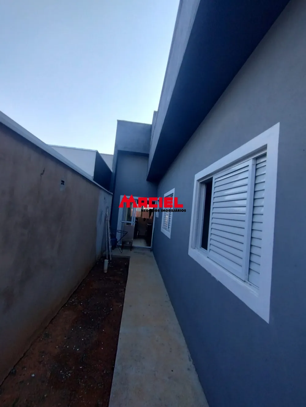 Comprar Casa / Padr&atilde;o em S&atilde;o Jos&eacute; dos Campos R$ 350.000,00 - Foto 4