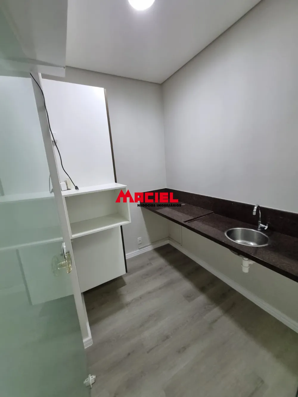 Comprar Comercial / Sala em S&atilde;o Jos&eacute; dos Campos R$ 170.000,00 - Foto 13