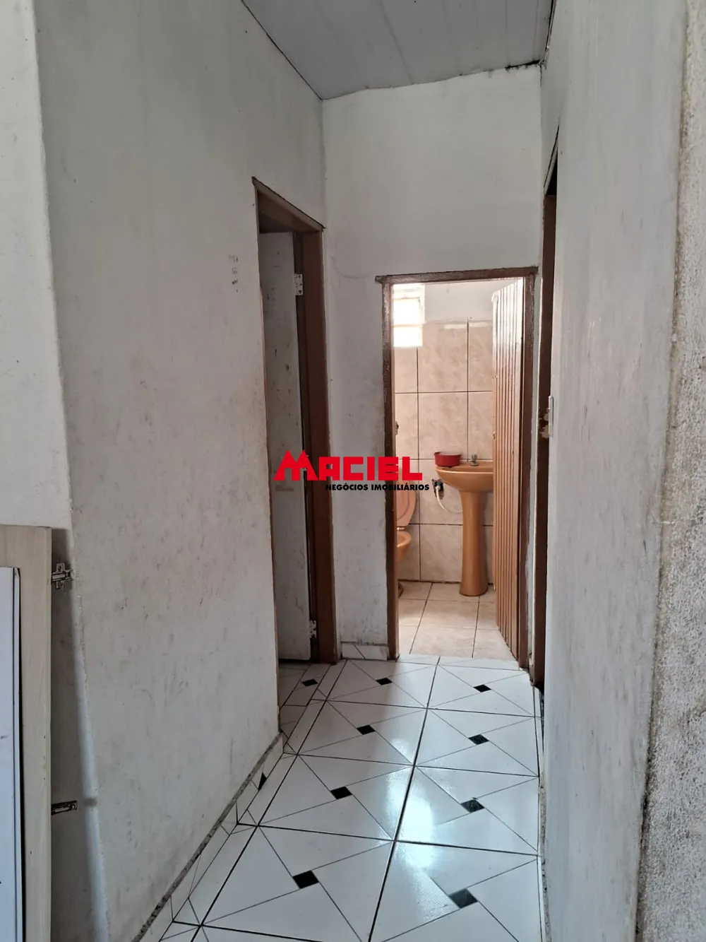 Comprar Casa / Padr&atilde;o em S&atilde;o Jos&eacute; dos Campos R$ 350.000,00 - Foto 4