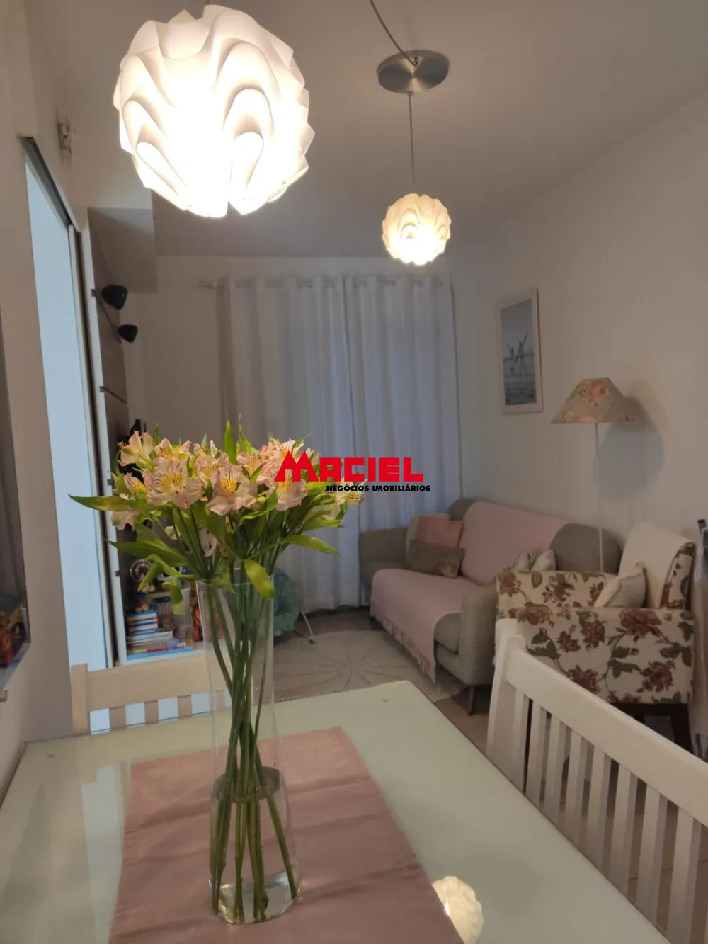 Comprar Apartamento / Padr&atilde;o em S&atilde;o Jos&eacute; dos Campos R$ 370.000,00 - Foto 1