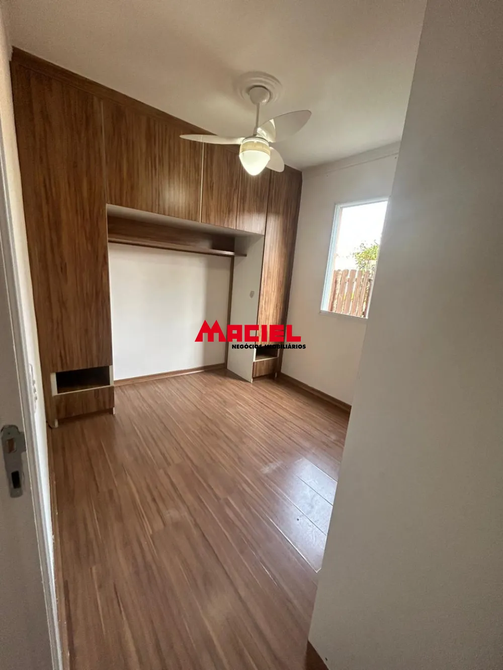 Alugar Apartamento / Padr&atilde;o em S&atilde;o Jos&eacute; dos Campos R$ 2.300,00 - Foto 1