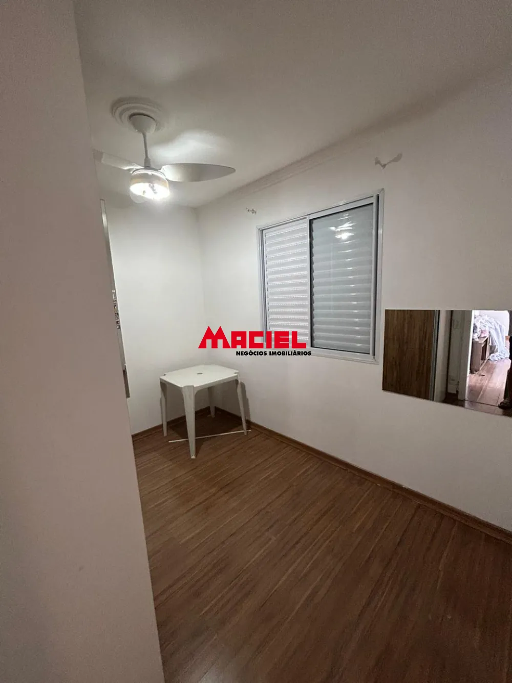 Alugar Apartamento / Padr&atilde;o em S&atilde;o Jos&eacute; dos Campos R$ 2.300,00 - Foto 4