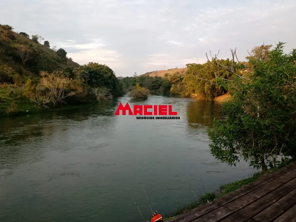 Comprar Terreno / Condom&iacute;nio em Santa Branca R$ 220.000,00 - Foto 1