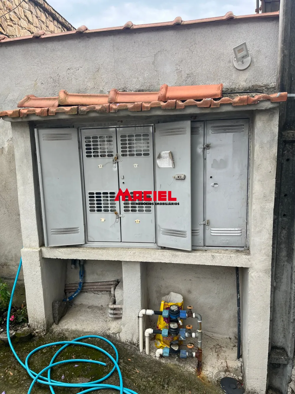 Alugar Comercial / Ponto Comercial em S&atilde;o Jos&eacute; dos Campos R$ 3.800,00 - Foto 4