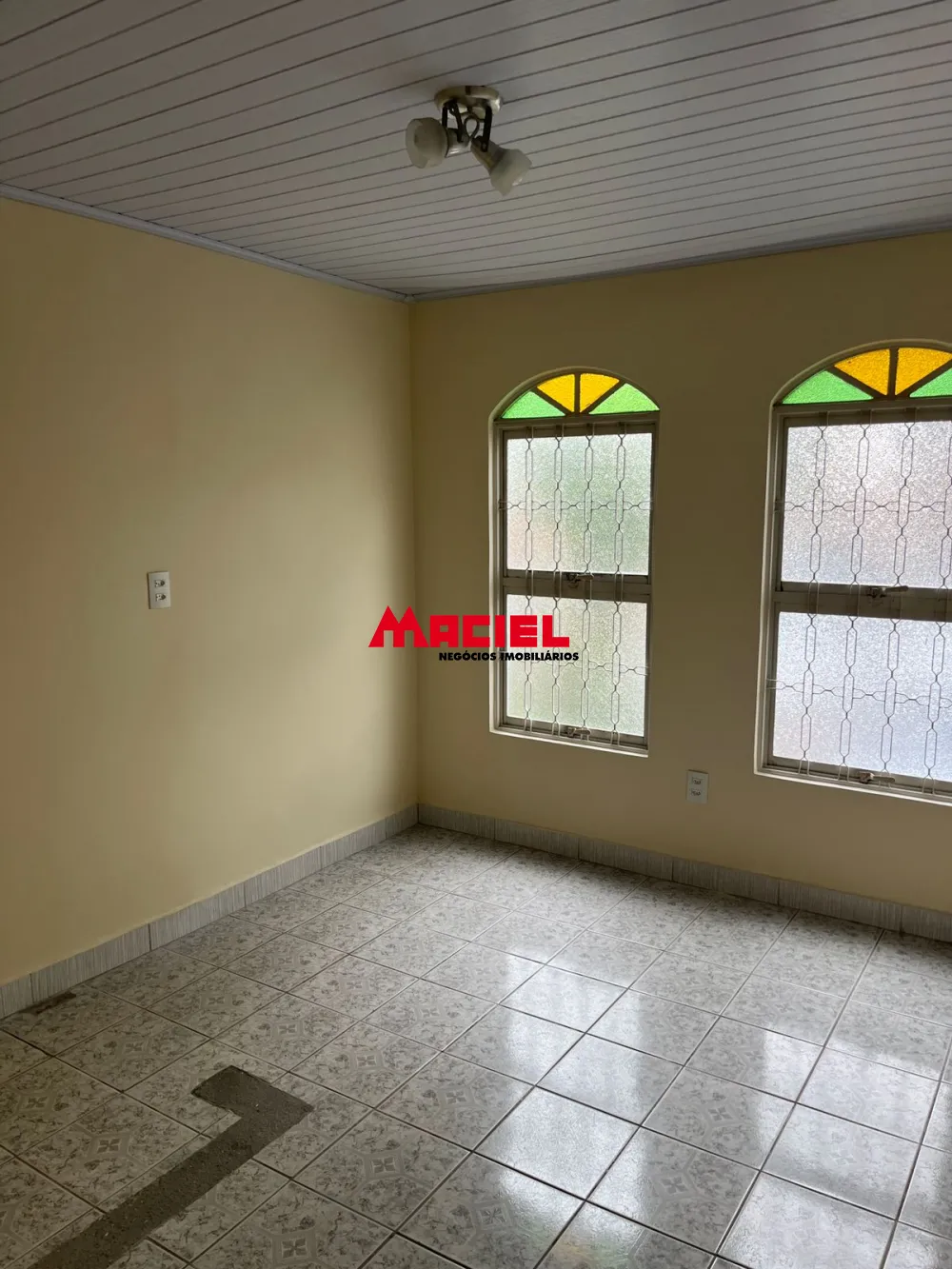 Alugar Comercial / Ponto Comercial em S&atilde;o Jos&eacute; dos Campos R$ 3.800,00 - Foto 13