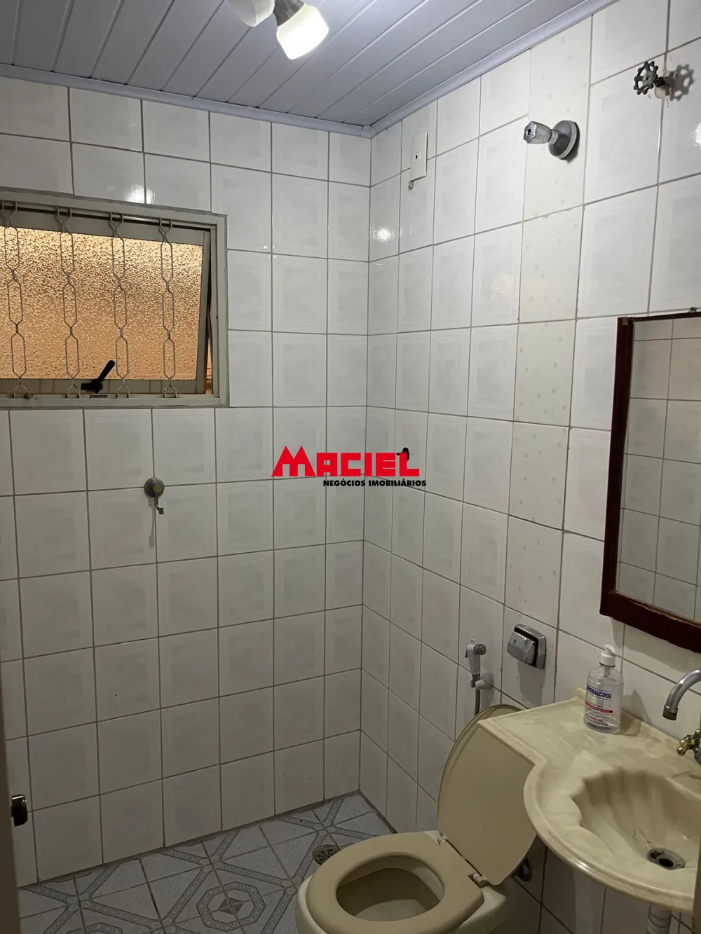 Alugar Comercial / Ponto Comercial em S&atilde;o Jos&eacute; dos Campos R$ 3.800,00 - Foto 15