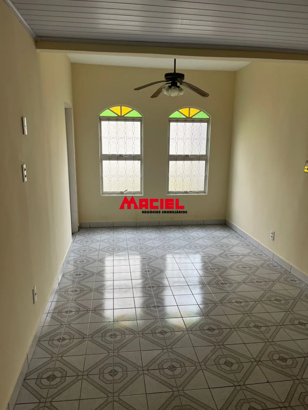 Alugar Comercial / Ponto Comercial em S&atilde;o Jos&eacute; dos Campos R$ 3.800,00 - Foto 19