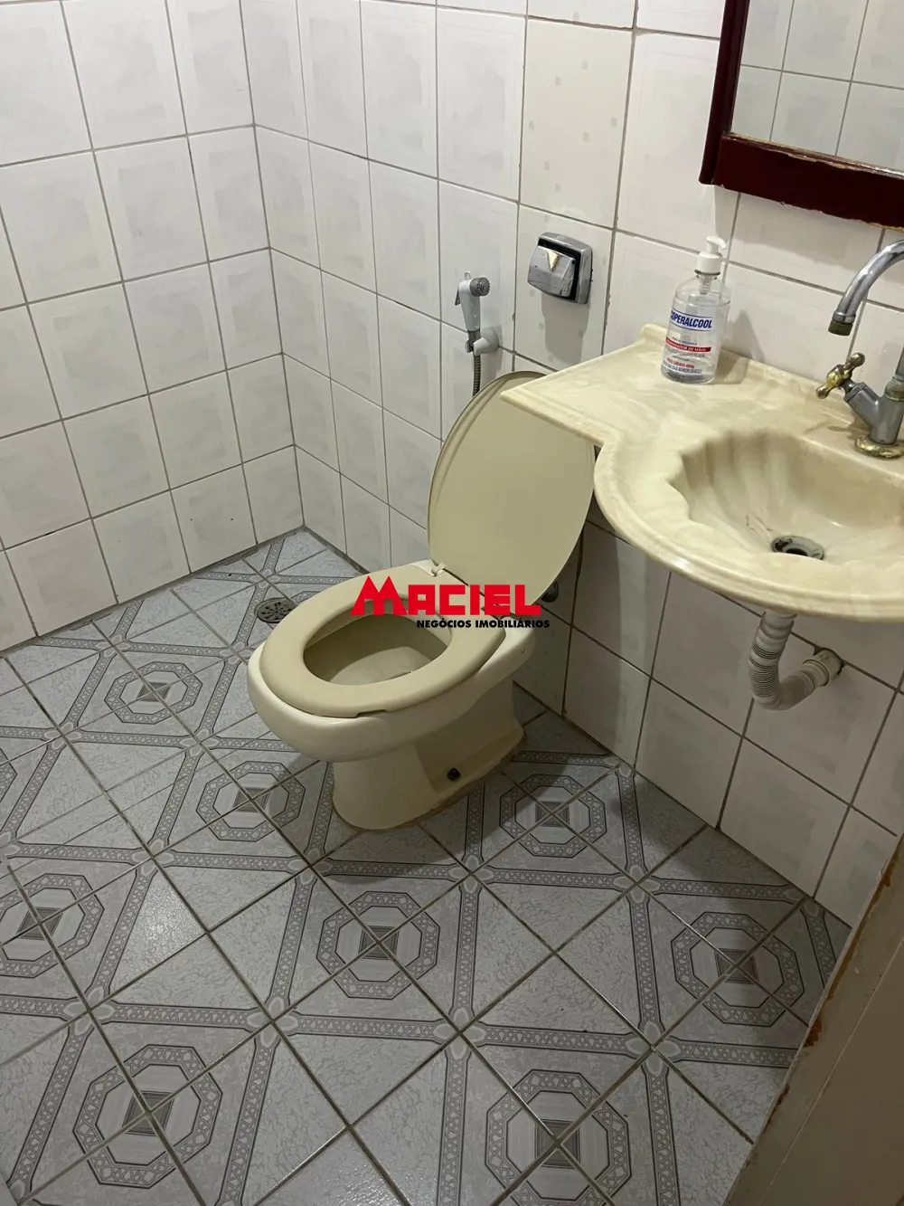 Alugar Comercial / Ponto Comercial em S&atilde;o Jos&eacute; dos Campos R$ 3.800,00 - Foto 20