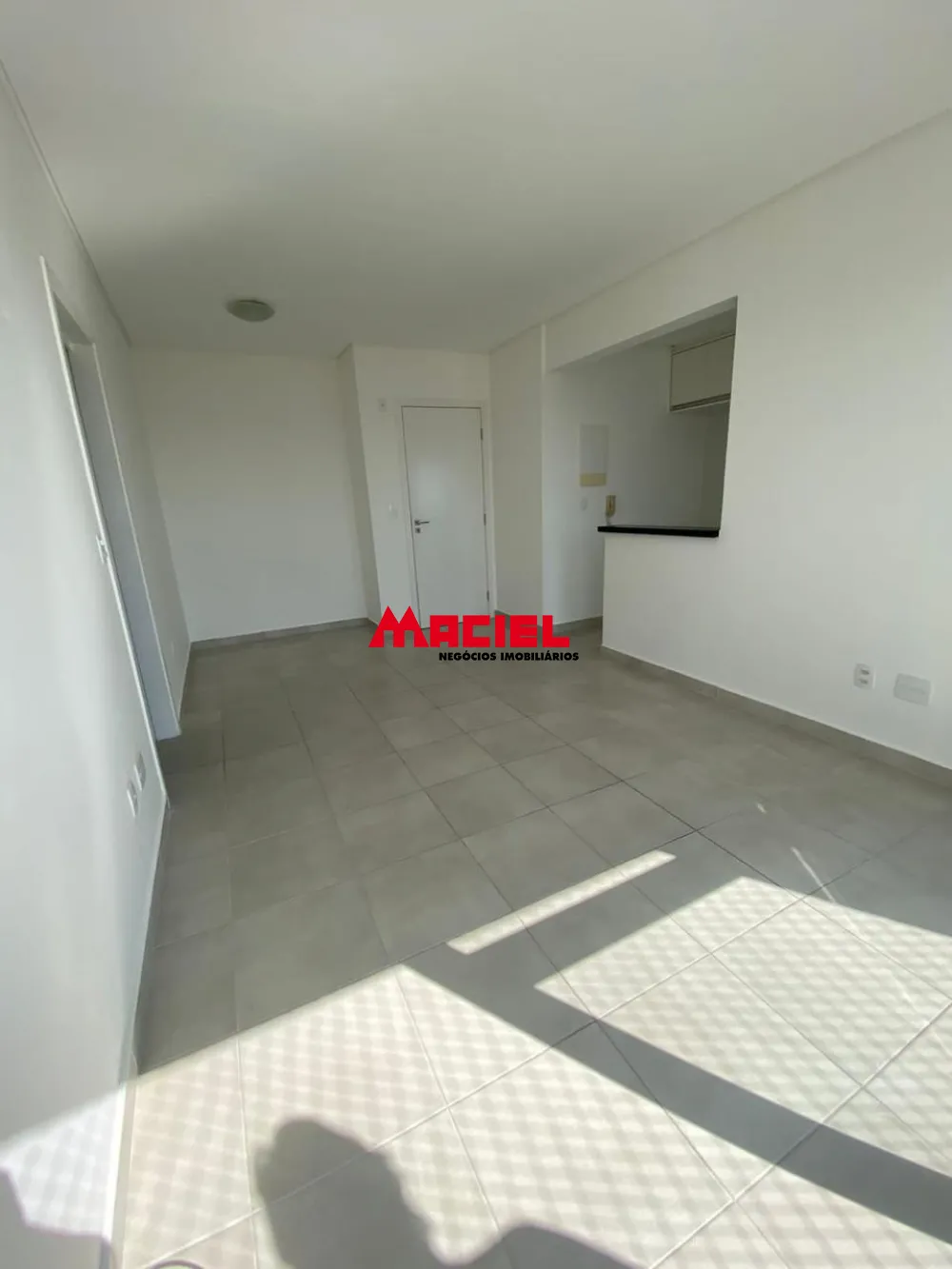 Alugar Apartamento / Padr&atilde;o em S&atilde;o Jos&eacute; dos Campos R$ 1.500,00 - Foto 3