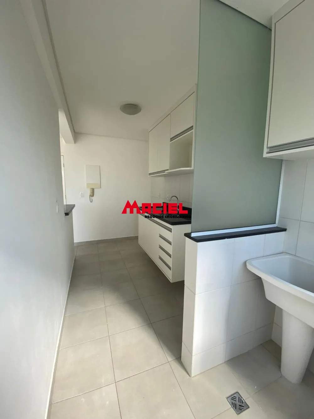 Alugar Apartamento / Padr&atilde;o em S&atilde;o Jos&eacute; dos Campos R$ 1.500,00 - Foto 5