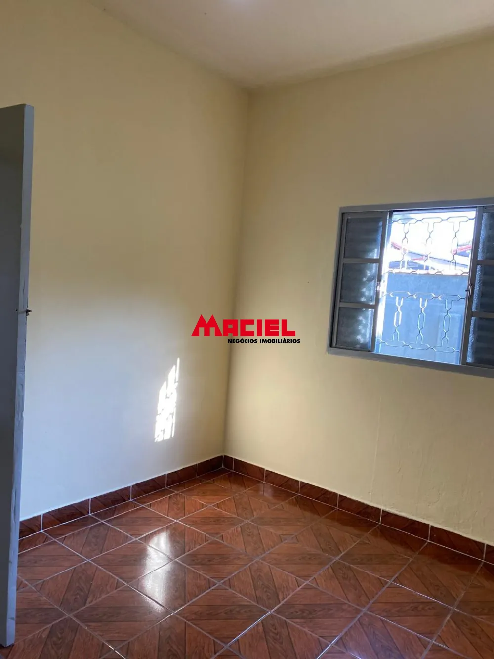 Comprar Casa / Padr&atilde;o em S&atilde;o Jos&eacute; dos Campos R$ 360.000,00 - Foto 2
