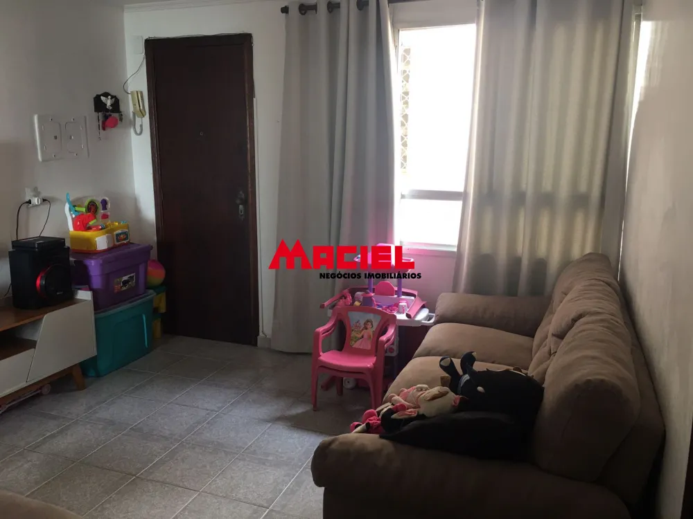 Comprar Apartamento / Padr&atilde;o em S&atilde;o Jos&eacute; dos Campos R$ 300.000,00 - Foto 2