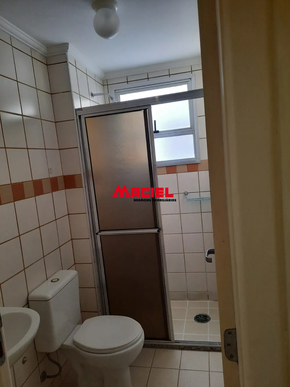 Alugar Apartamento / Padr&atilde;o em S&atilde;o Jos&eacute; dos Campos R$ 2.230,00 - Foto 15