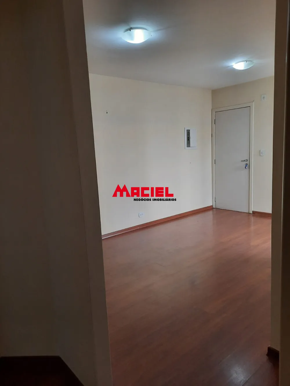 Alugar Apartamento / Padr&atilde;o em S&atilde;o Jos&eacute; dos Campos R$ 2.230,00 - Foto 4