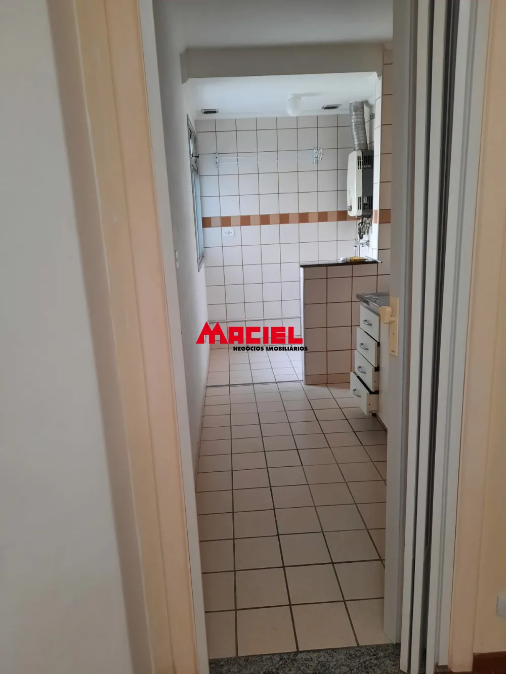 Alugar Apartamento / Padr&atilde;o em S&atilde;o Jos&eacute; dos Campos R$ 2.230,00 - Foto 9
