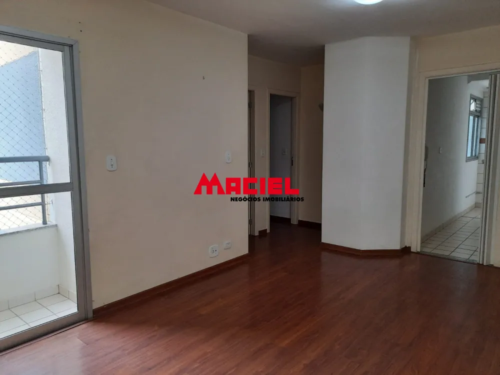 Alugar Apartamento / Padr&atilde;o em S&atilde;o Jos&eacute; dos Campos R$ 2.230,00 - Foto 3