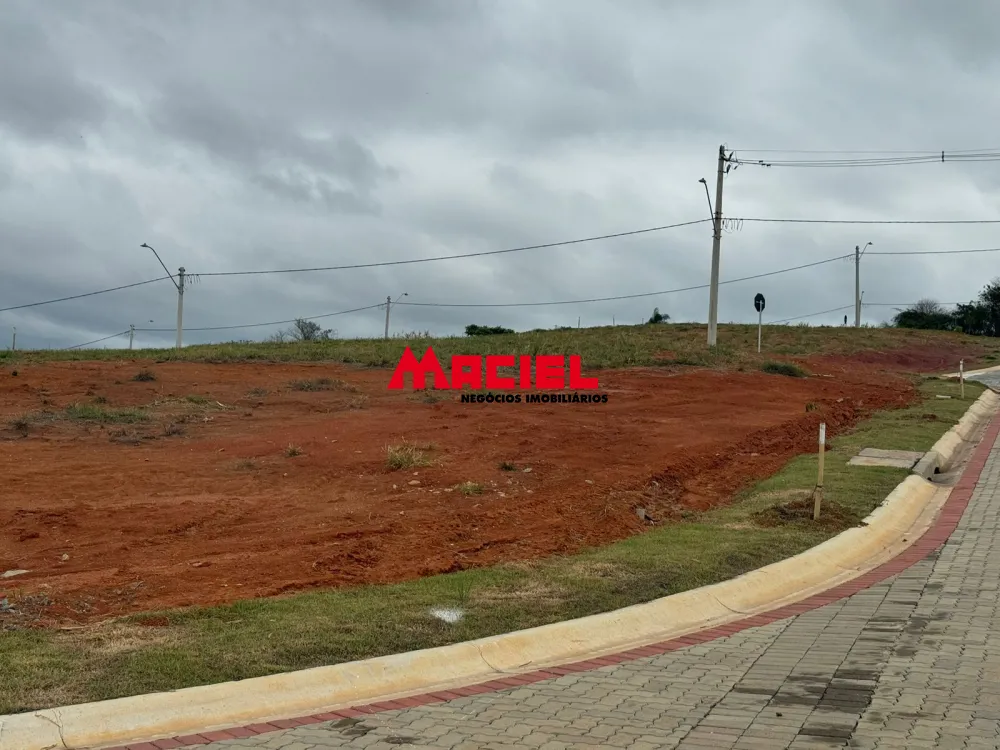 Comprar Terreno / Padr&atilde;o em Ca&ccedil;apava R$ 242.000,00 - Foto 1