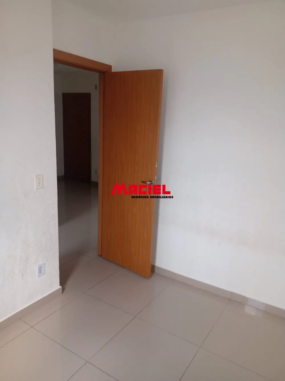 Alugar Apartamento / Padr&atilde;o em S&atilde;o Jos&eacute; dos Campos R$ 880,00 - Foto 5