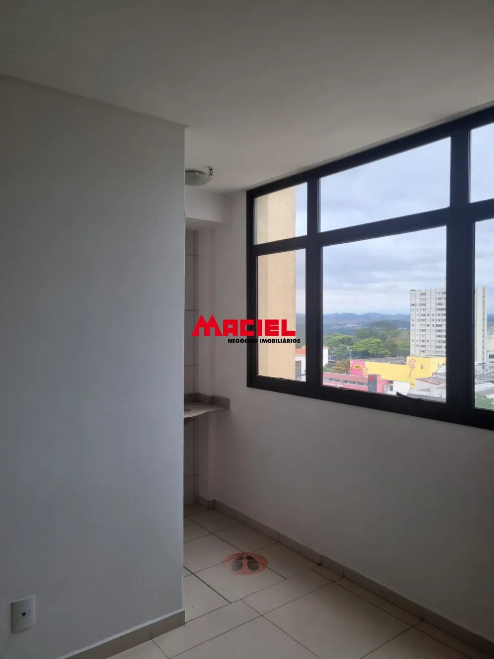 Alugar Comercial / Sala em S&atilde;o Jos&eacute; dos Campos R$ 2.000,00 - Foto 9