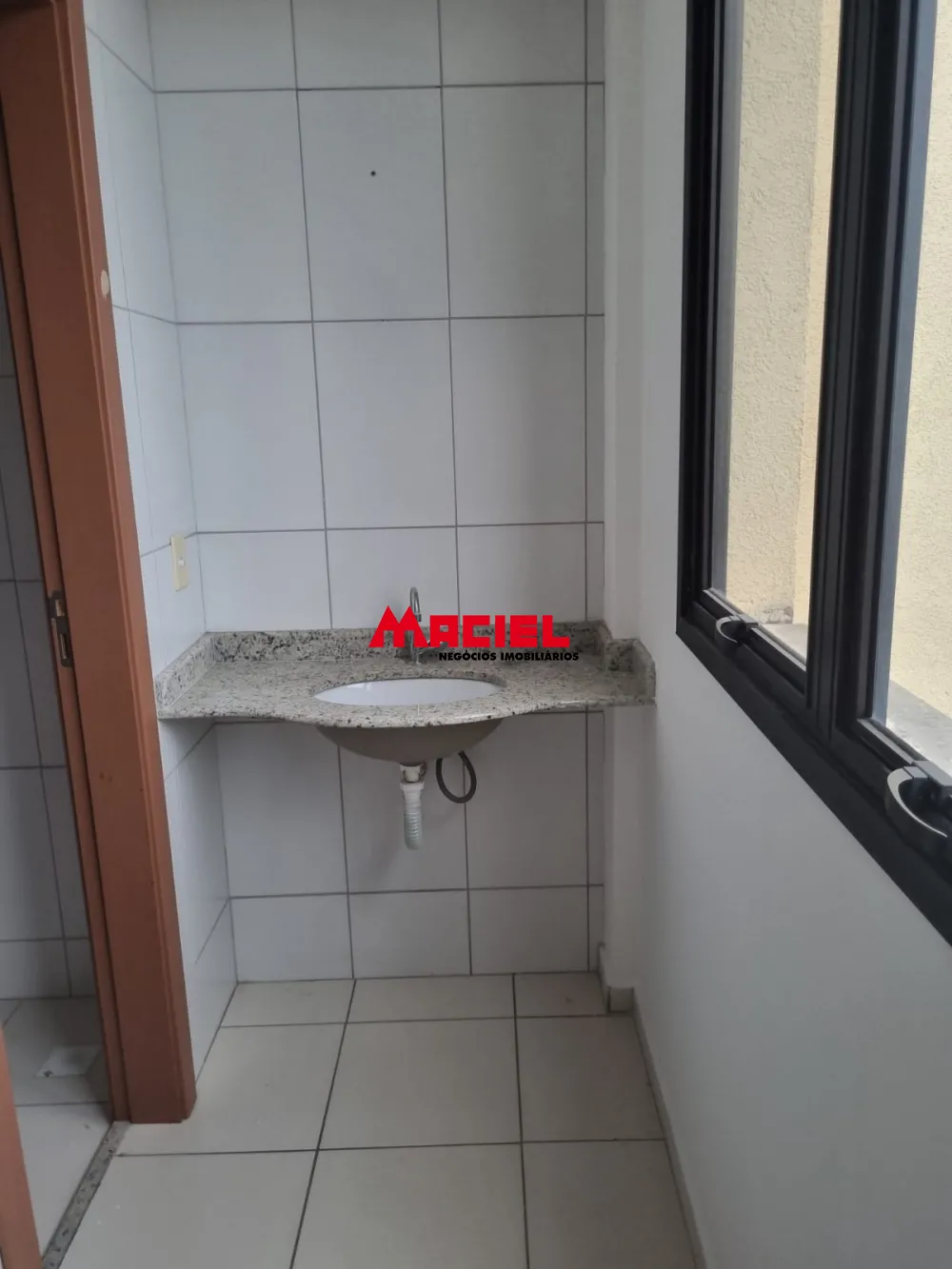 Alugar Comercial / Sala em S&atilde;o Jos&eacute; dos Campos R$ 2.000,00 - Foto 10