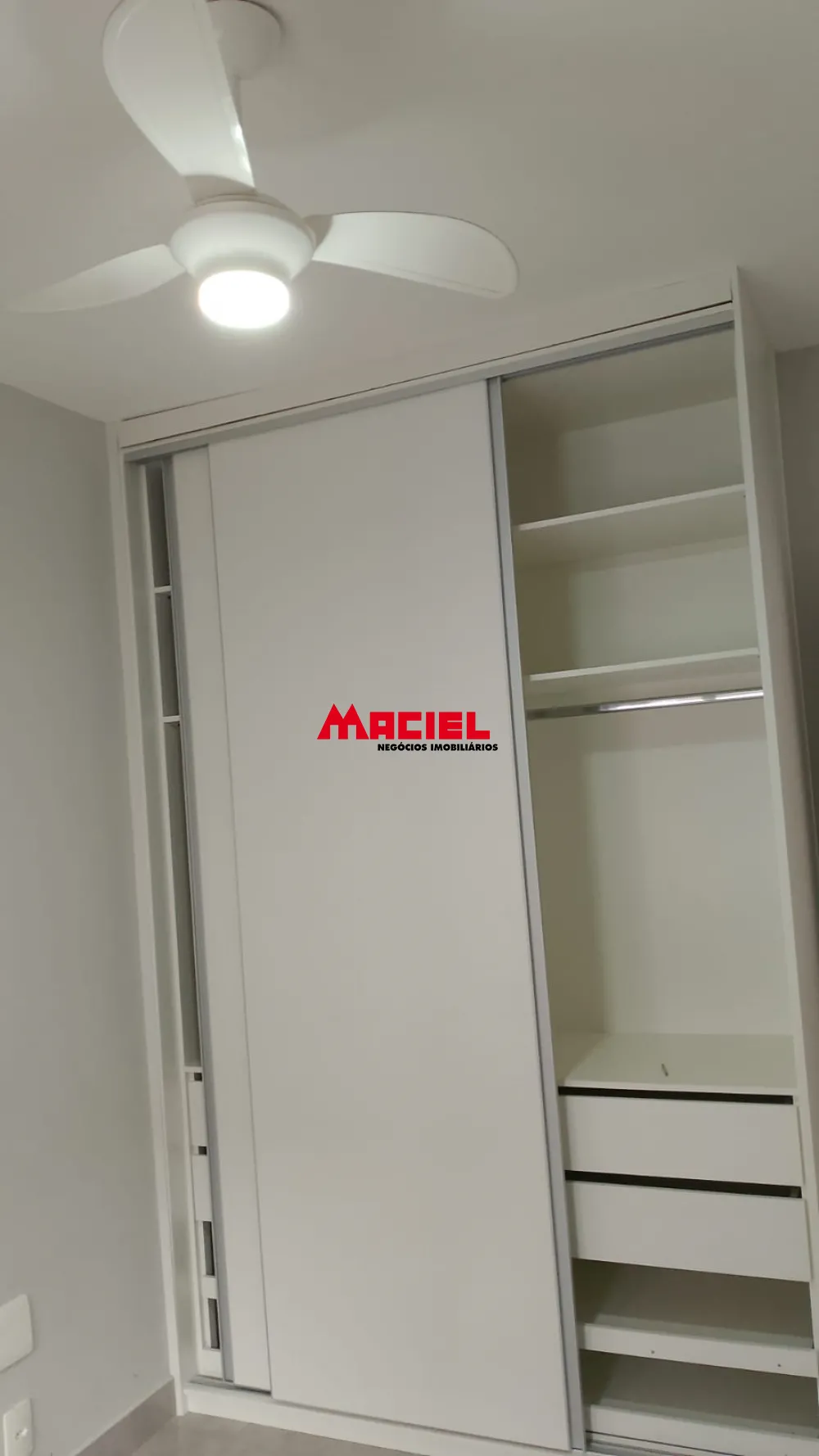 Alugar Casa / Sobrado em S&atilde;o Jos&eacute; dos Campos R$ 2.200,00 - Foto 14