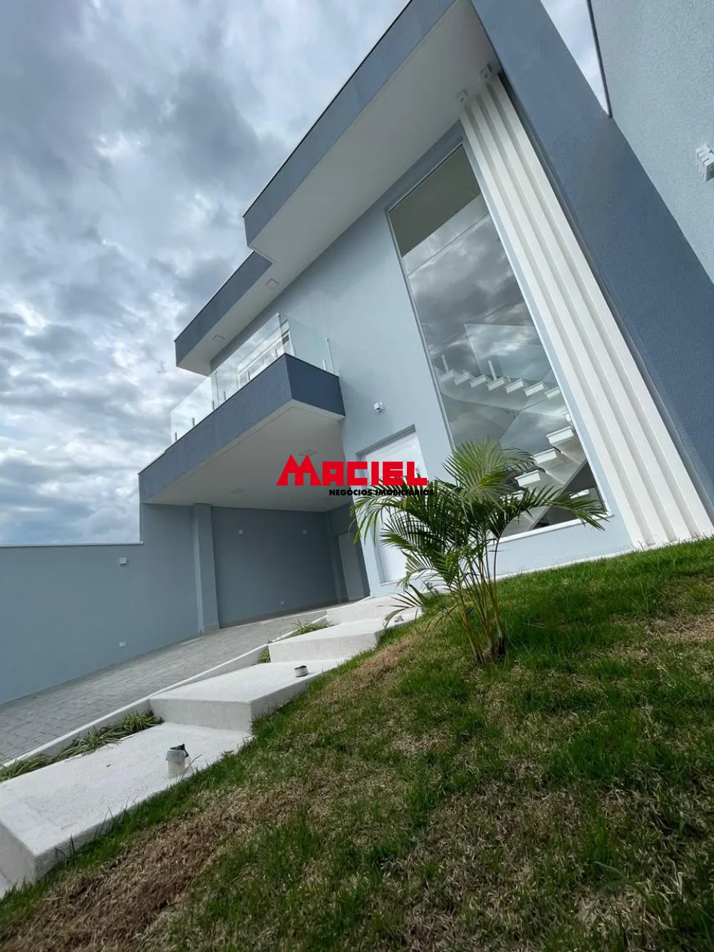 Comprar Casa / Sobrado em Jacare&iacute; R$ 1.360.000,00 - Foto 2