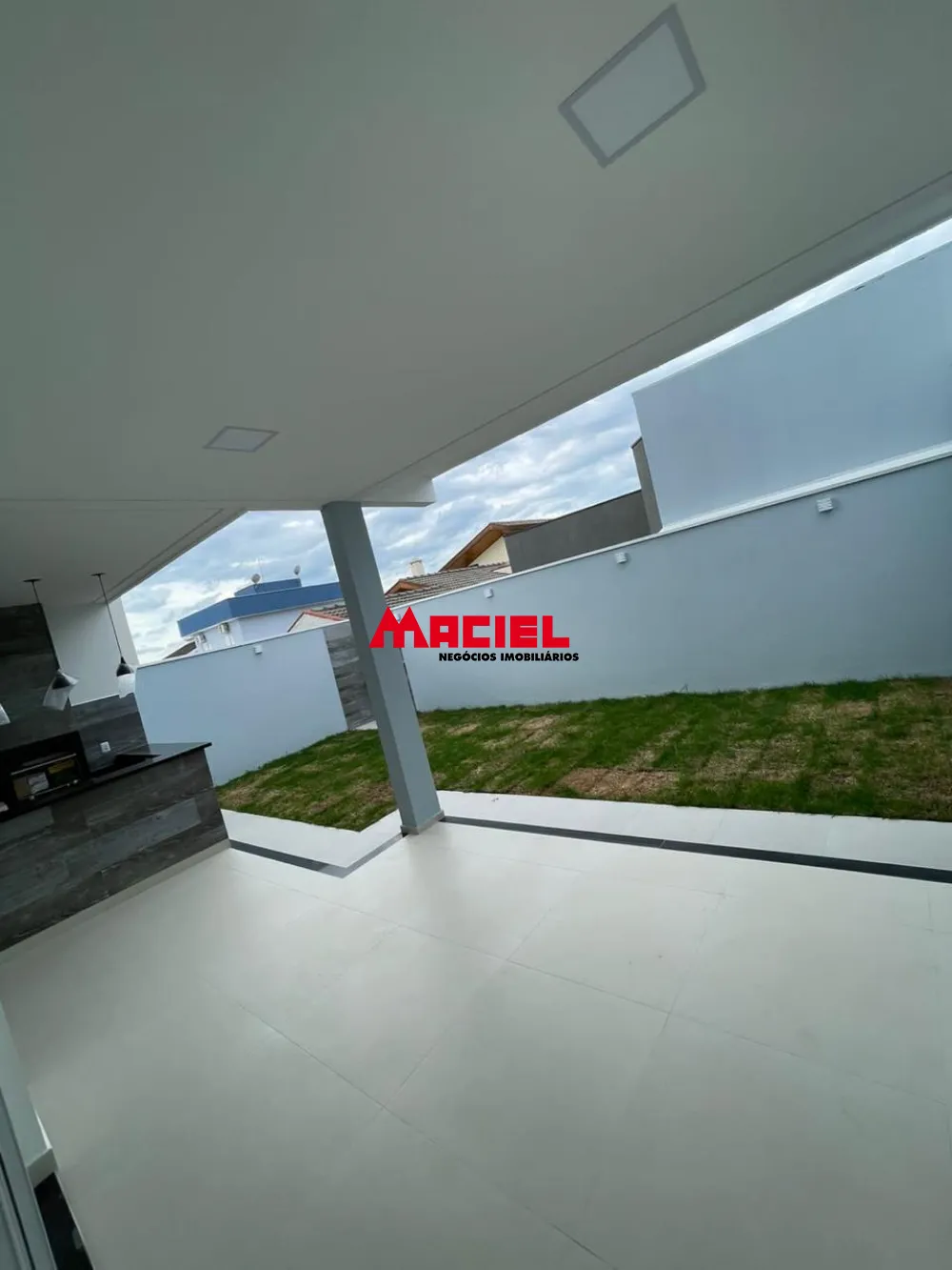 Comprar Casa / Sobrado em Jacare&iacute; R$ 1.360.000,00 - Foto 4