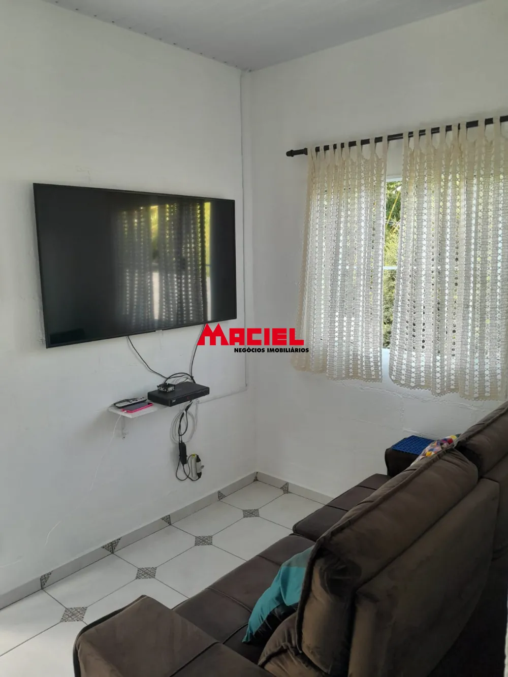 Comprar Casa / Padr&atilde;o em Jambeiro R$ 350.000,00 - Foto 2