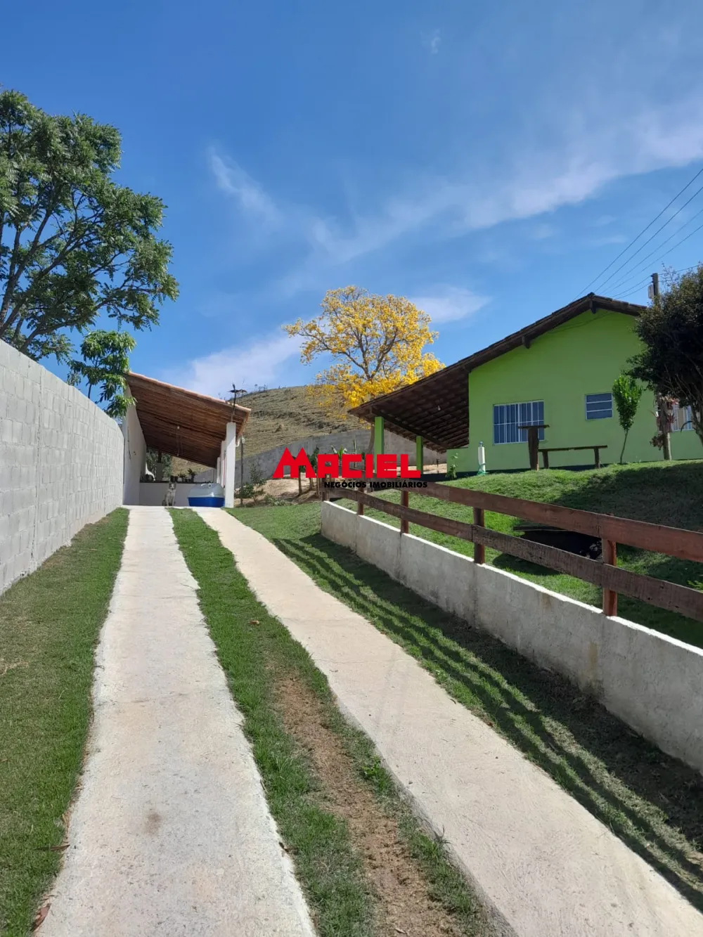 Comprar Casa / Padr&atilde;o em Jambeiro R$ 350.000,00 - Foto 6