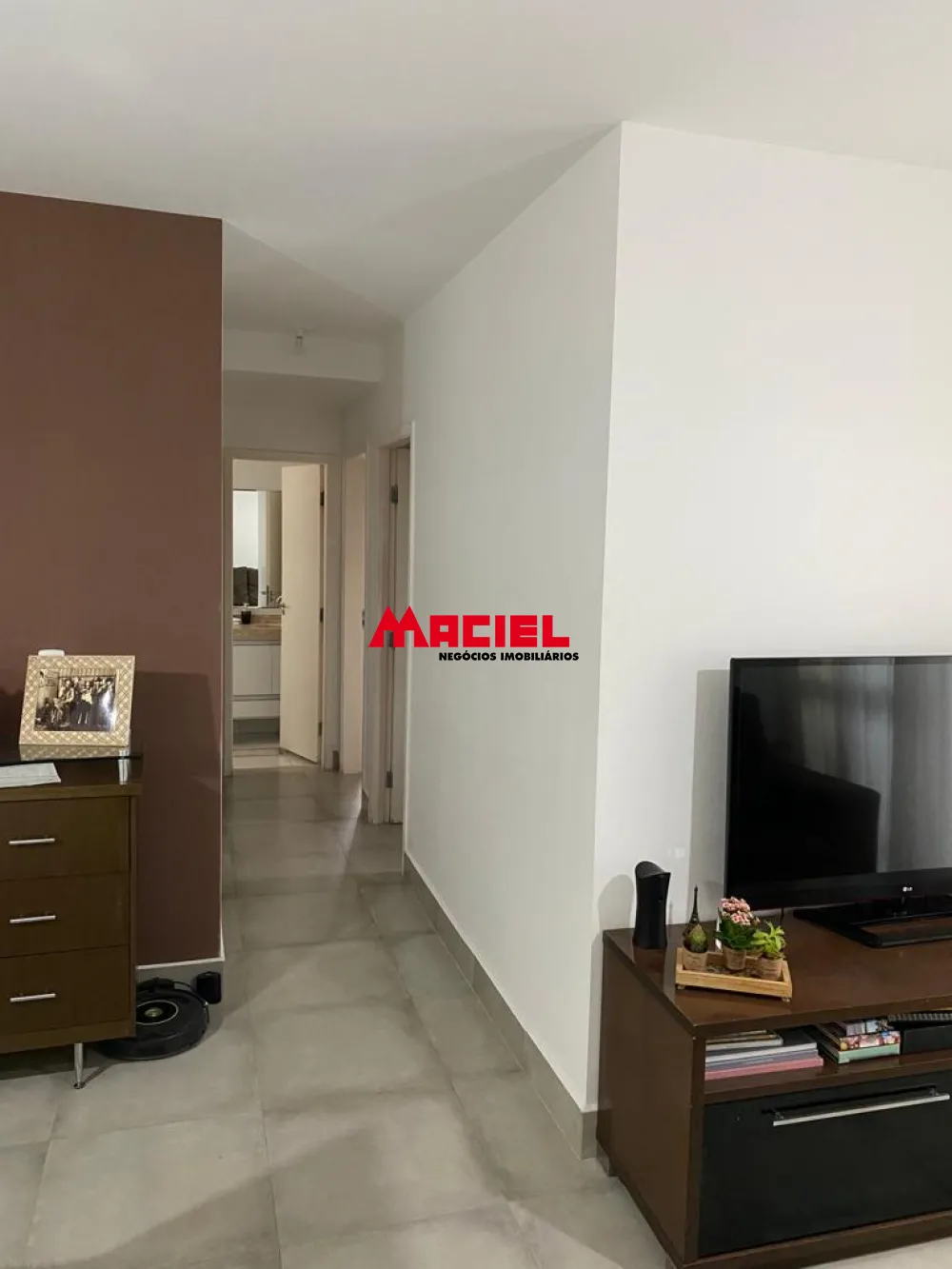 Alugar Apartamento / Padr&atilde;o em S&atilde;o Jos&eacute; dos Campos R$ 3.450,00 - Foto 2