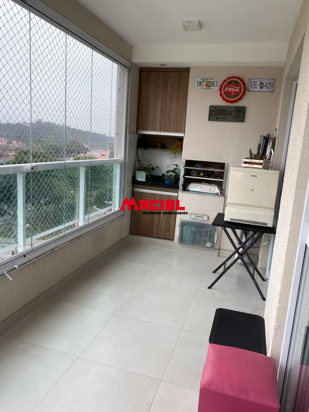 Alugar Apartamento / Padr&atilde;o em S&atilde;o Jos&eacute; dos Campos R$ 3.450,00 - Foto 14