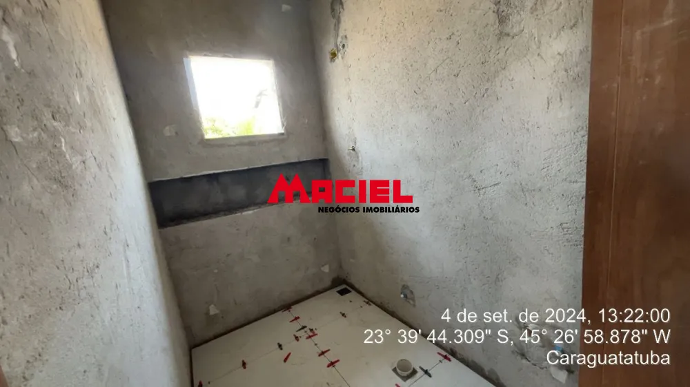 Comprar Casa / Padr&atilde;o em Caraguatatuba R$ 990.000,00 - Foto 4