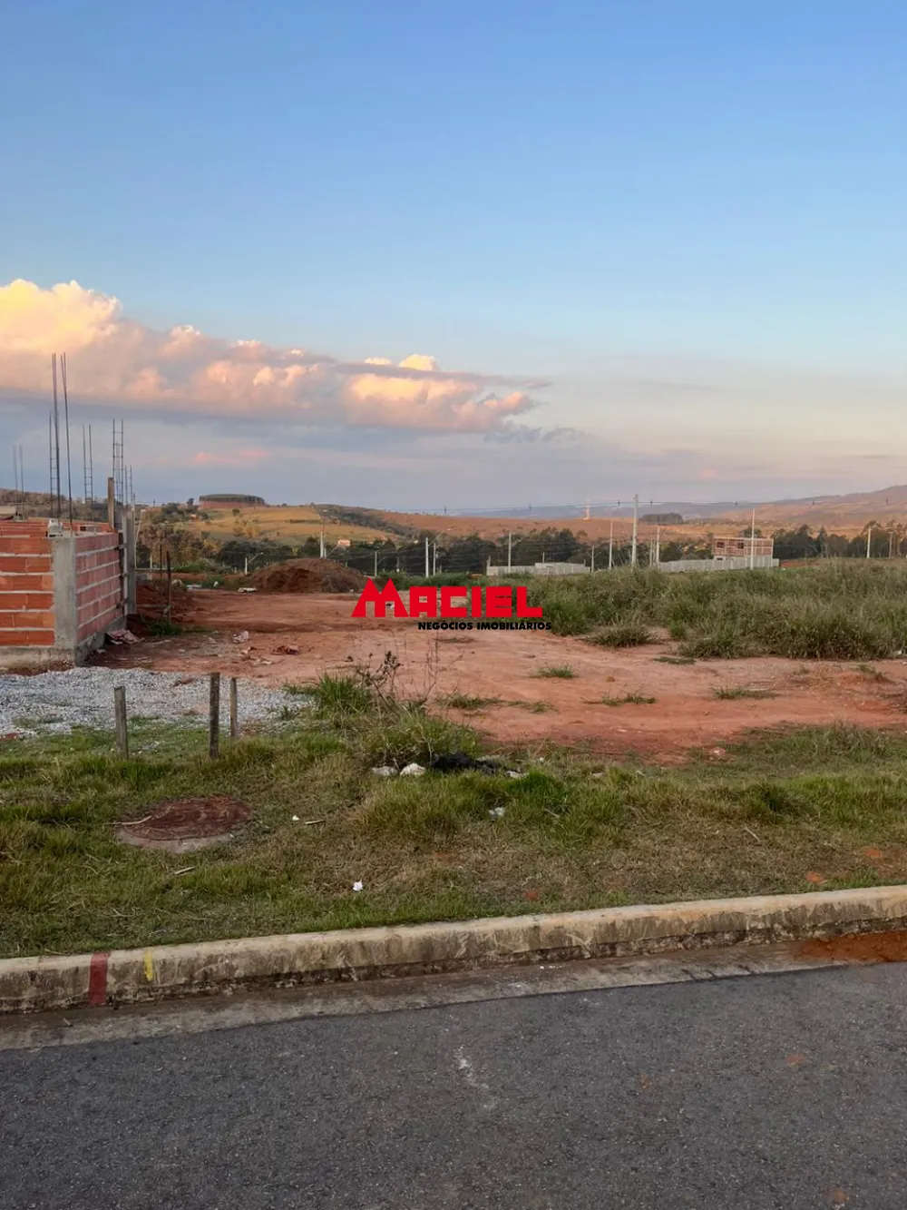 Comprar Terreno / Residencial em S&atilde;o Jos&eacute; dos Campos R$ 165.000,00 - Foto 2