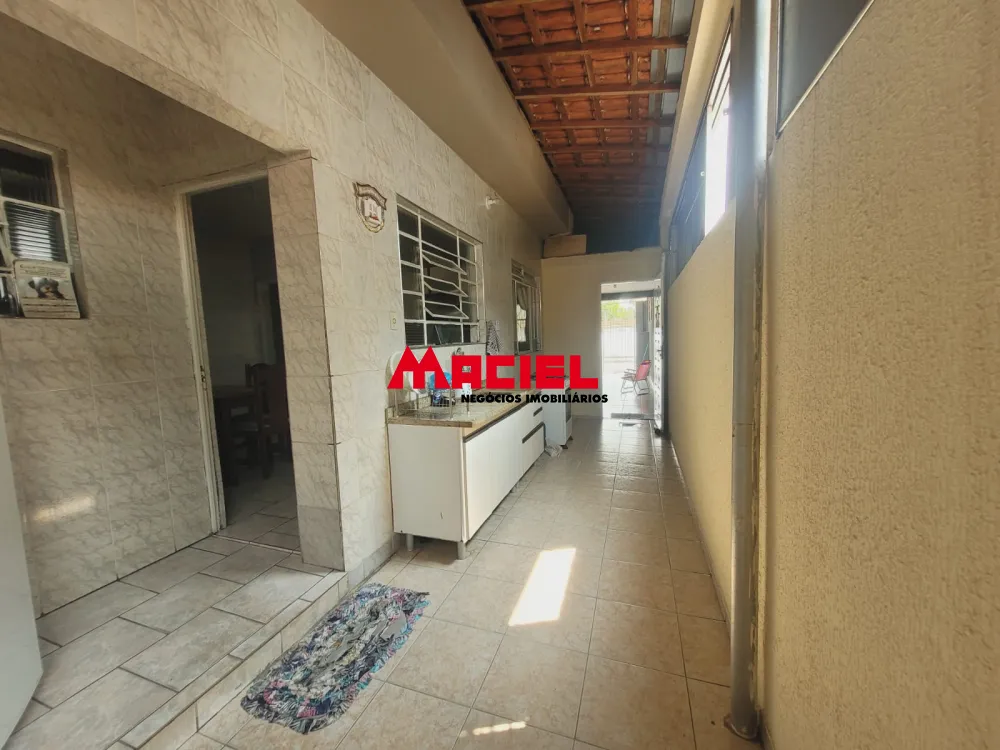 Comprar Casa / Padr&atilde;o em S&atilde;o Jos&eacute; dos Campos R$ 400.000,00 - Foto 1