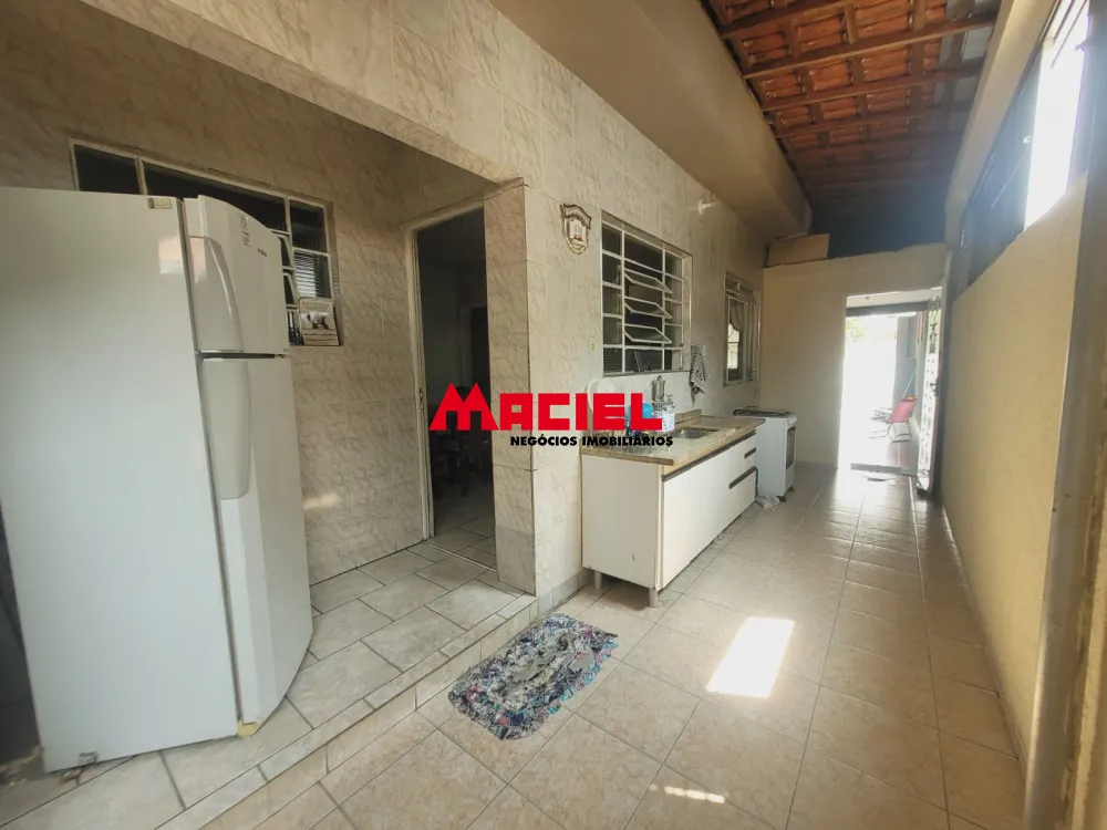 Comprar Casa / Padr&atilde;o em S&atilde;o Jos&eacute; dos Campos R$ 400.000,00 - Foto 3