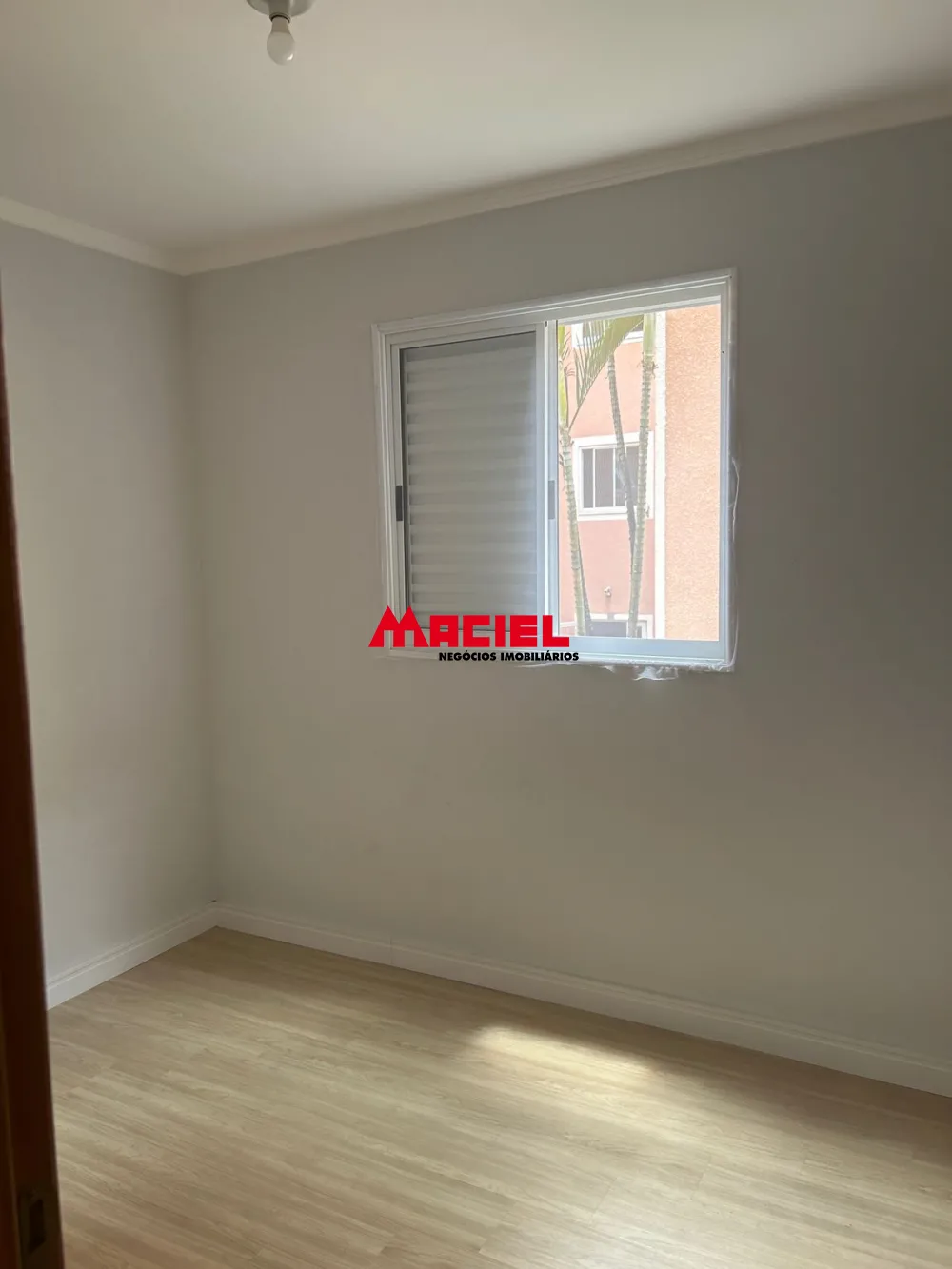 Alugar Apartamento / Padr&atilde;o em S&atilde;o Jos&eacute; dos Campos R$ 1.300,00 - Foto 9