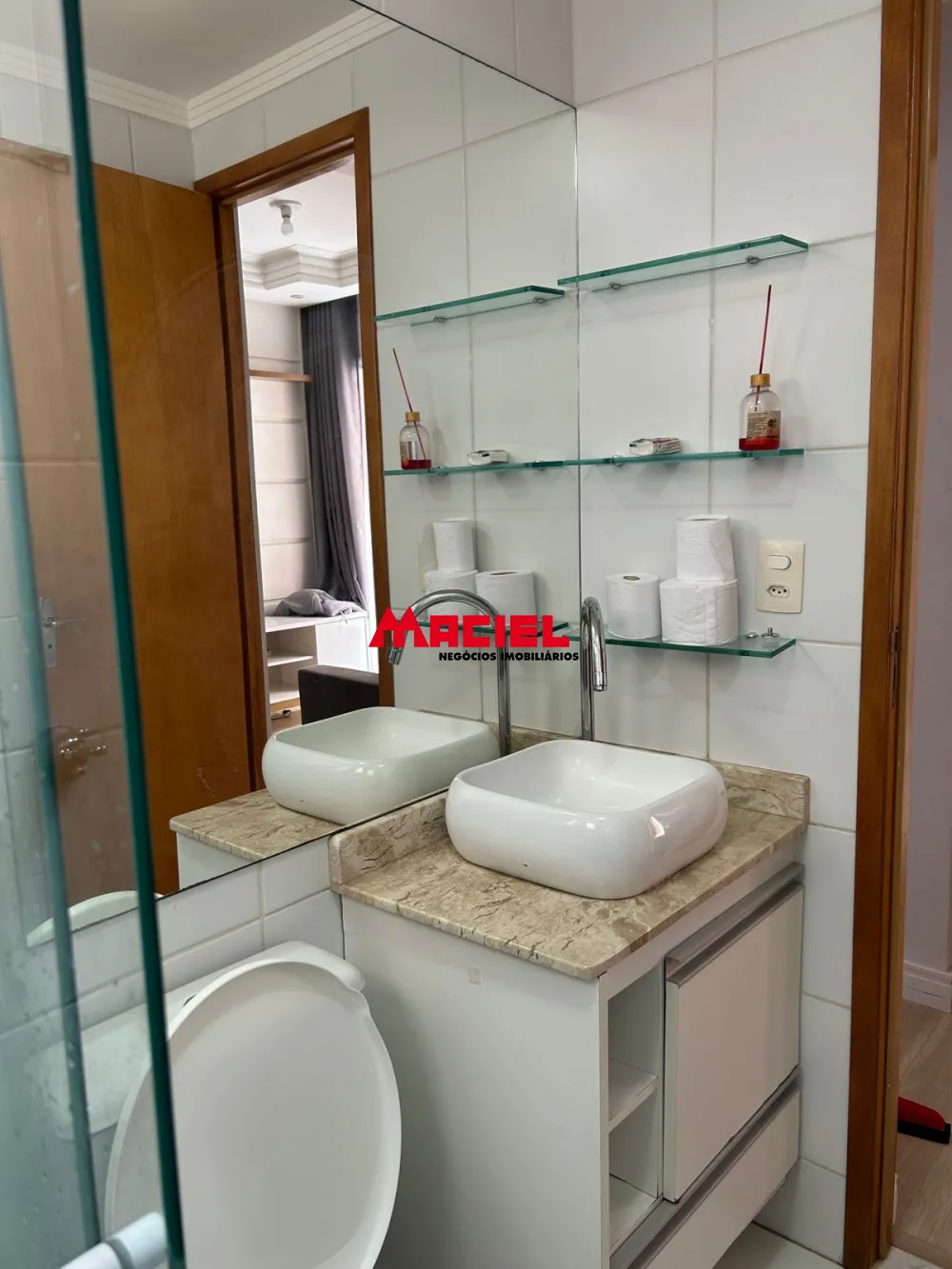 Alugar Apartamento / Padr&atilde;o em S&atilde;o Jos&eacute; dos Campos R$ 1.300,00 - Foto 11