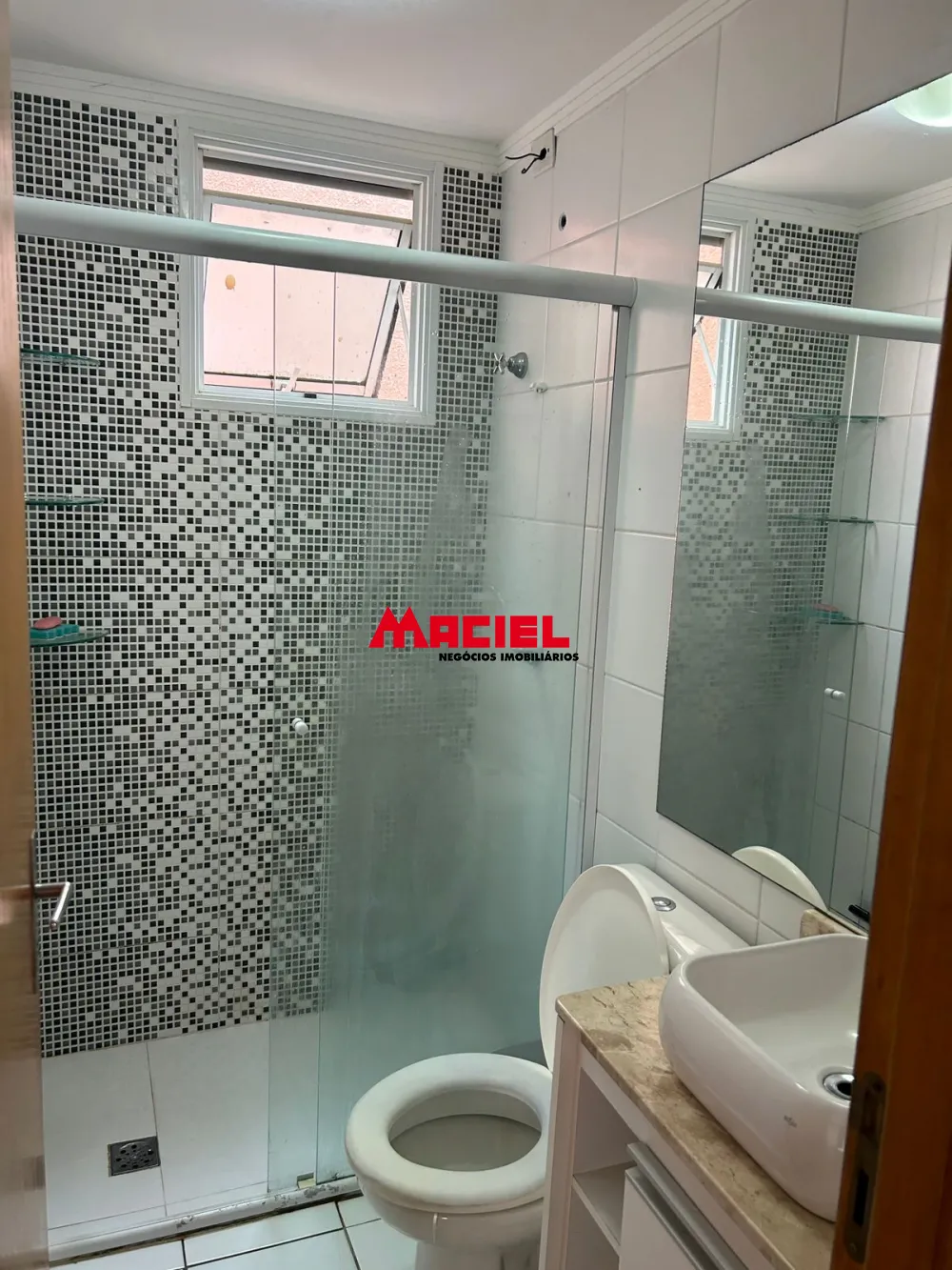 Alugar Apartamento / Padr&atilde;o em S&atilde;o Jos&eacute; dos Campos R$ 1.300,00 - Foto 14