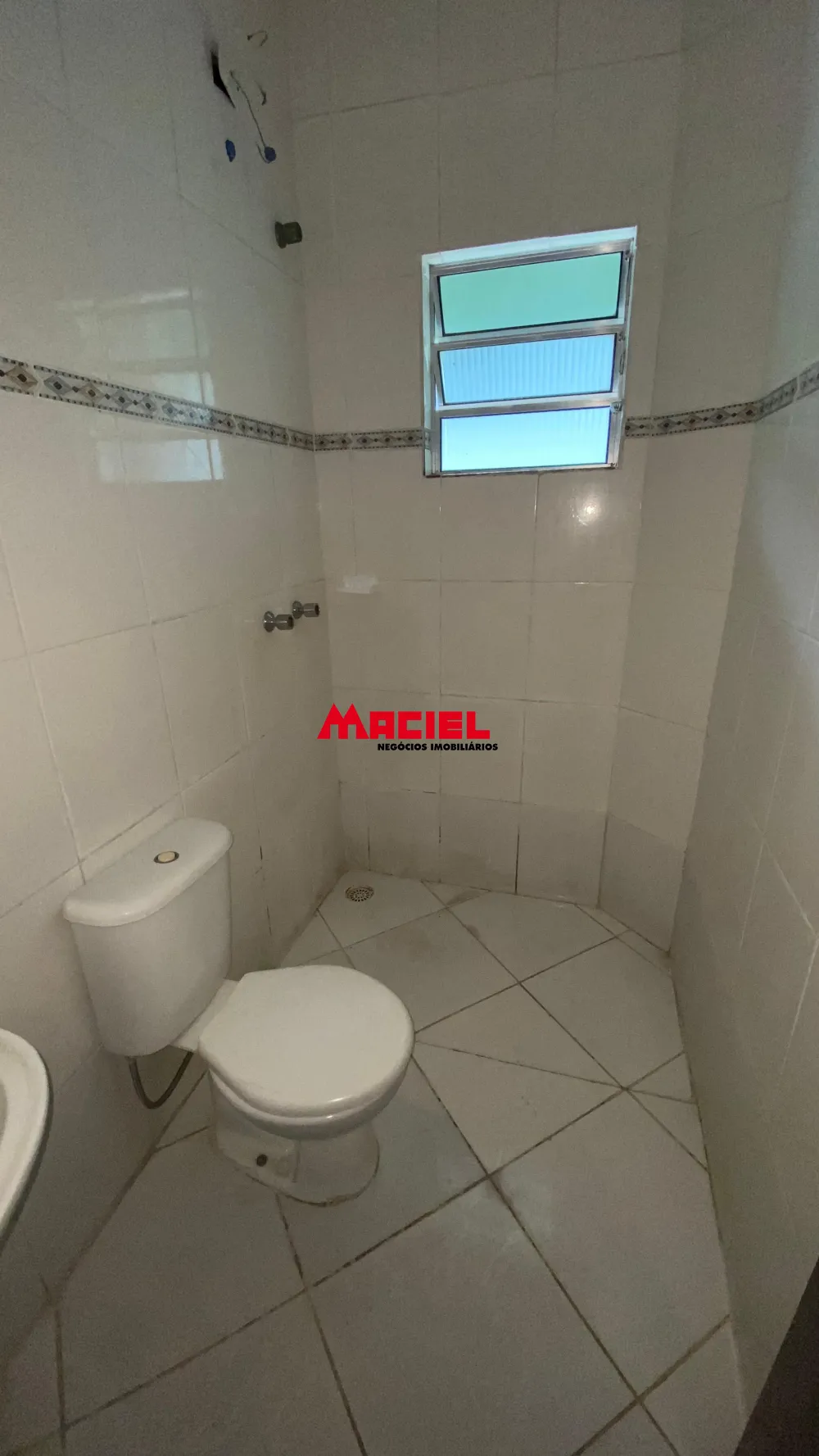 Alugar Casa / Sobrado em S&atilde;o Jos&eacute; dos Campos R$ 3.600,00 - Foto 10