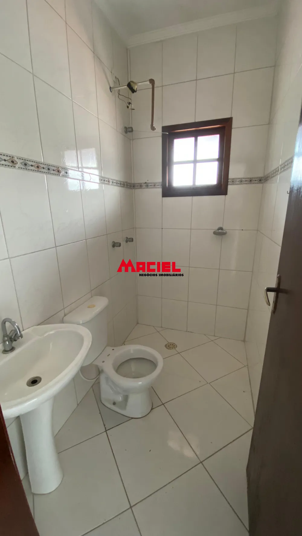 Alugar Casa / Sobrado em S&atilde;o Jos&eacute; dos Campos R$ 3.600,00 - Foto 25