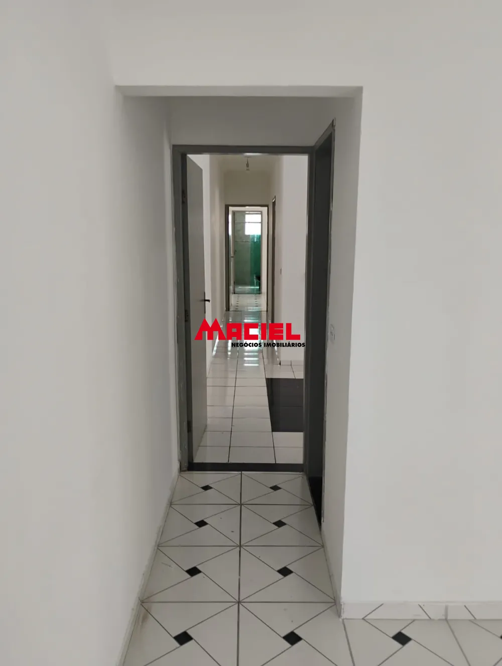 Alugar Casa / Sobrado em S&atilde;o Jos&eacute; dos Campos R$ 2.500,00 - Foto 7