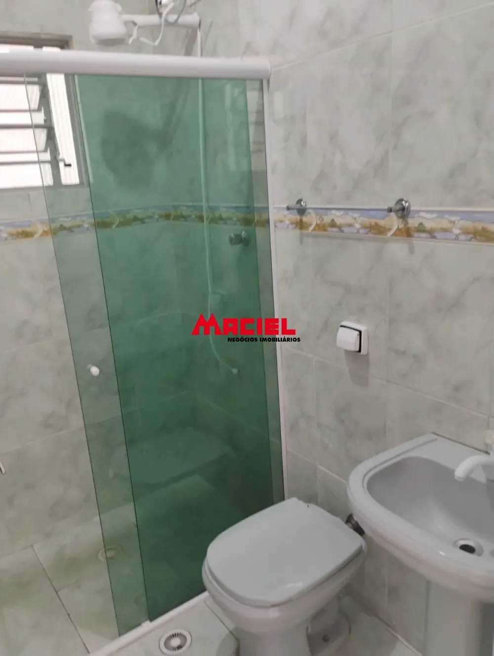 Alugar Casa / Sobrado em S&atilde;o Jos&eacute; dos Campos R$ 2.500,00 - Foto 12